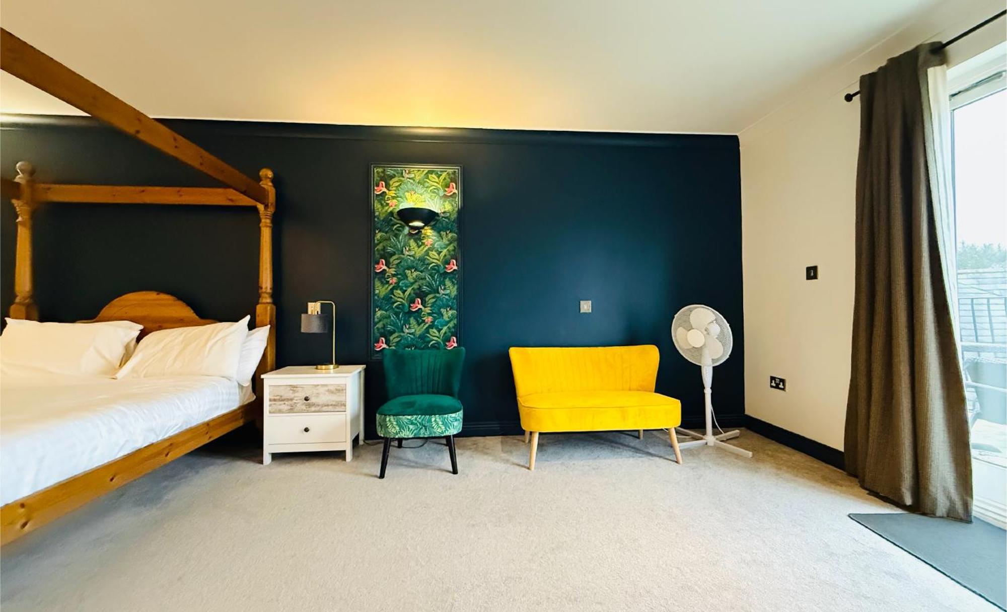 Hustyns Hotel Saint Wenn Extérieur photo