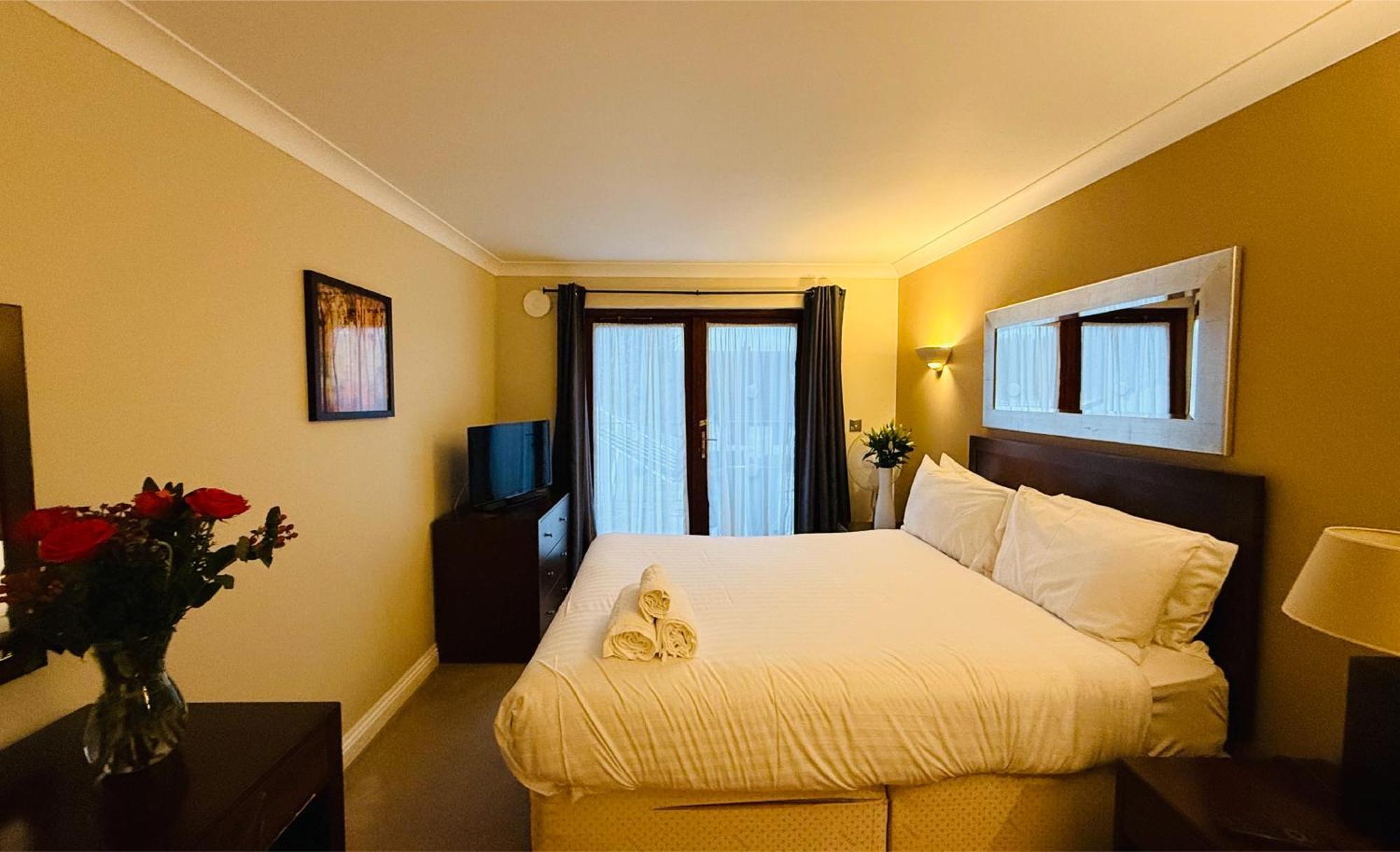 Hustyns Hotel Saint Wenn Extérieur photo