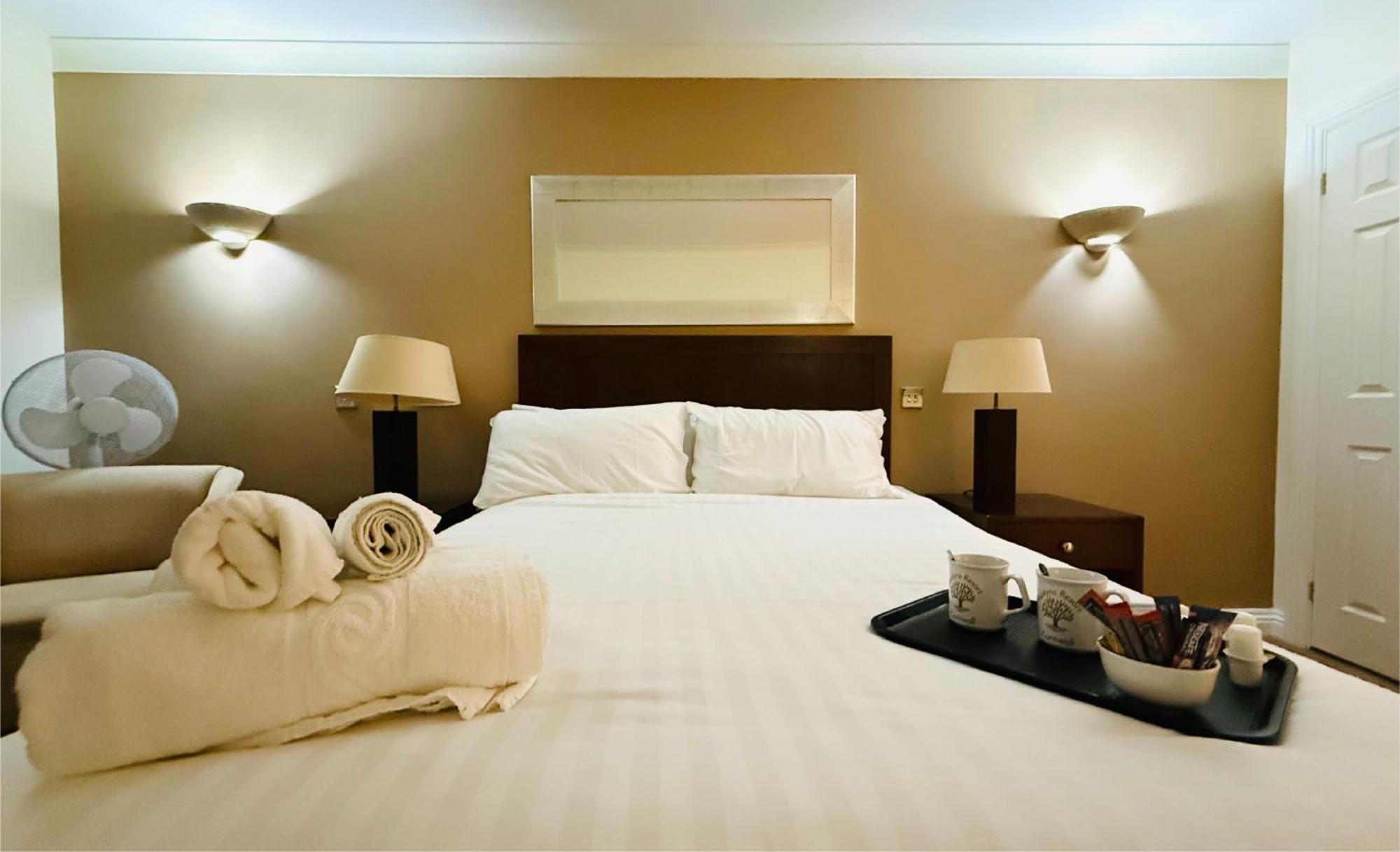 Hustyns Hotel Saint Wenn Extérieur photo