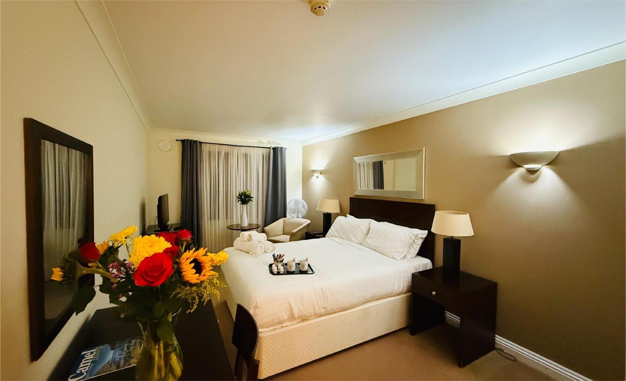 Hustyns Hotel Saint Wenn Extérieur photo