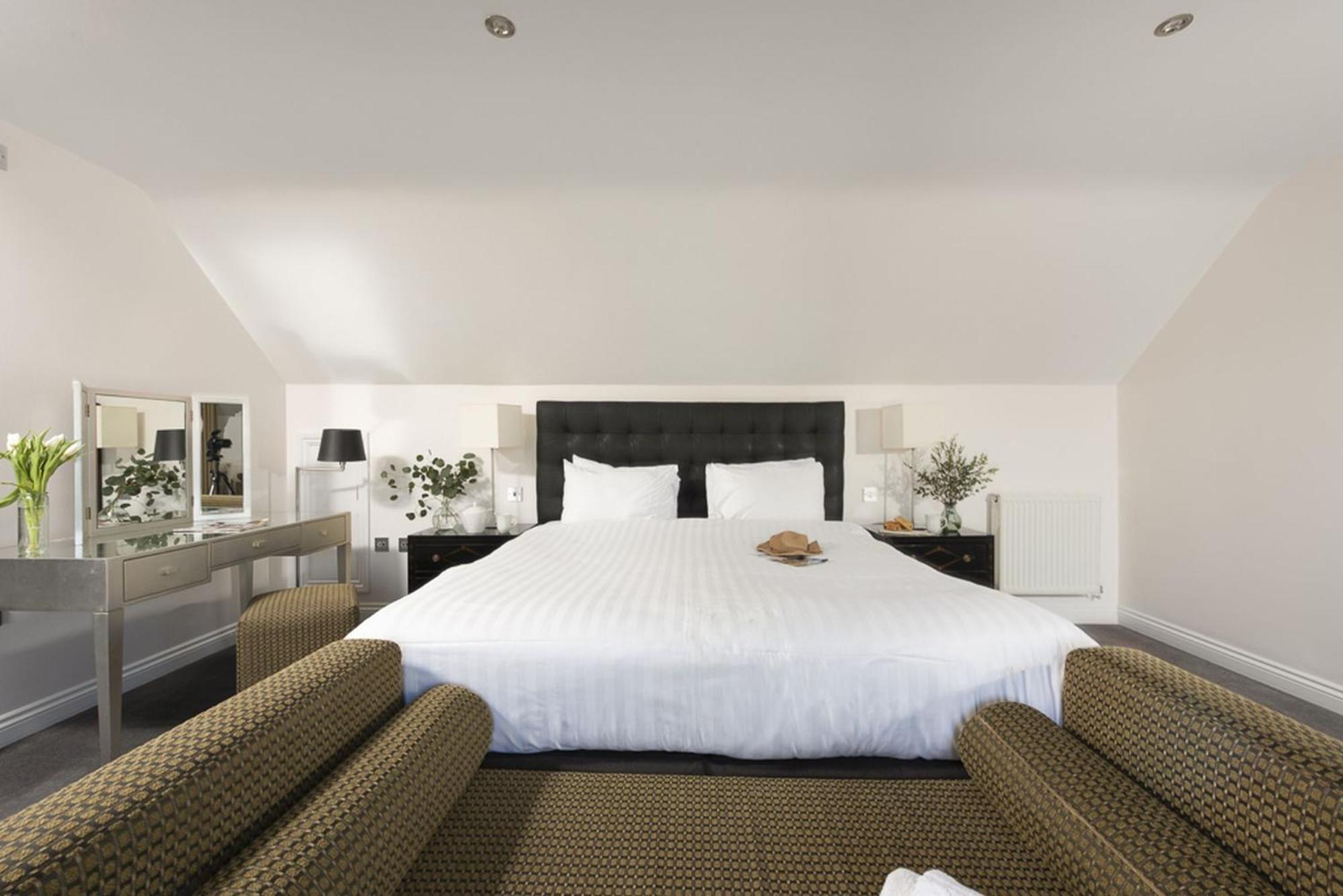 Hustyns Hotel Saint Wenn Extérieur photo